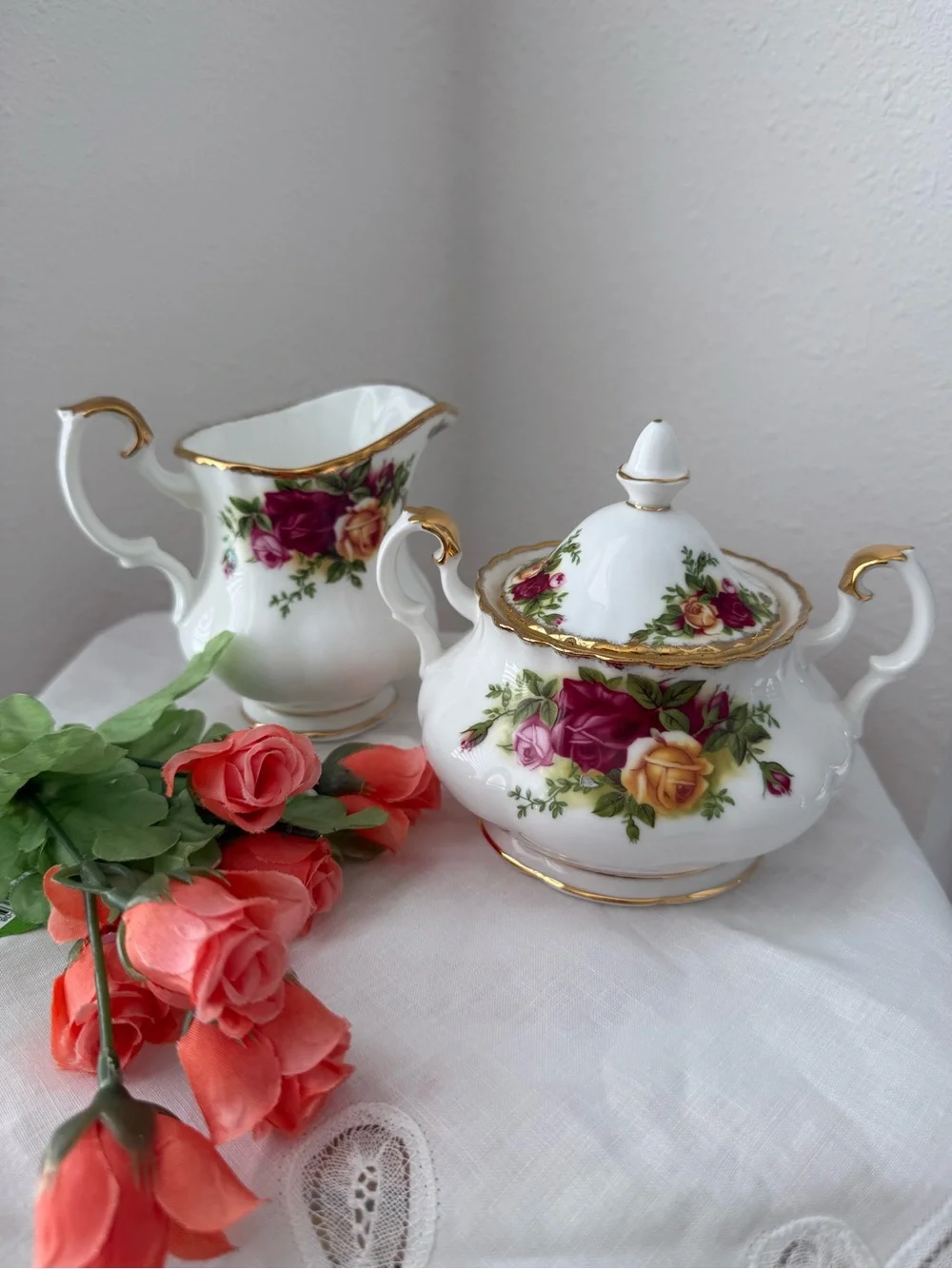 Royal Albert old country, Rose, coffee creamer set